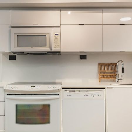 Cozy 2Br Close To Cn Tower & Harbourfront Toronto Esterno foto
