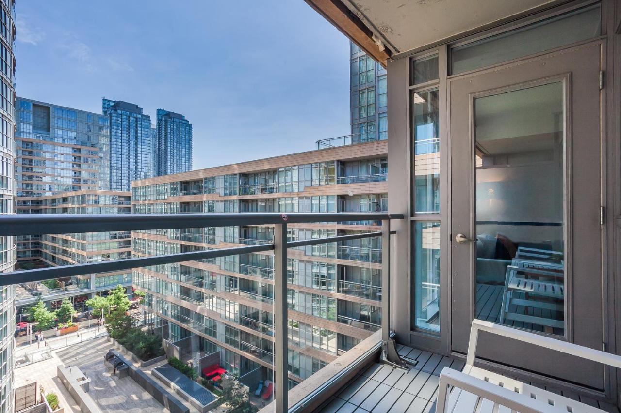 Cozy 2Br Close To Cn Tower & Harbourfront Toronto Esterno foto